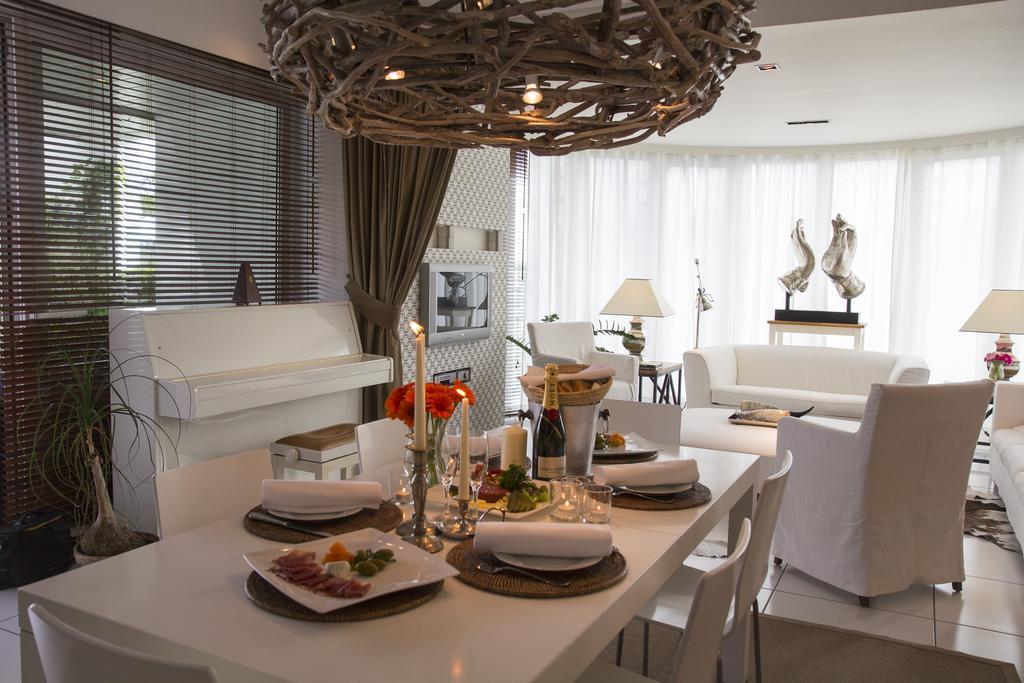 Pavi Apts Ljubljana - Private Rooftop Swimming Pool Δωμάτιο φωτογραφία