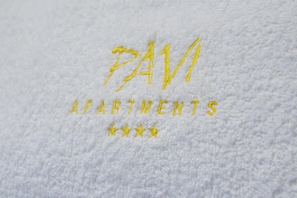 Pavi Apts Ljubljana - Private Rooftop Swimming Pool Δωμάτιο φωτογραφία